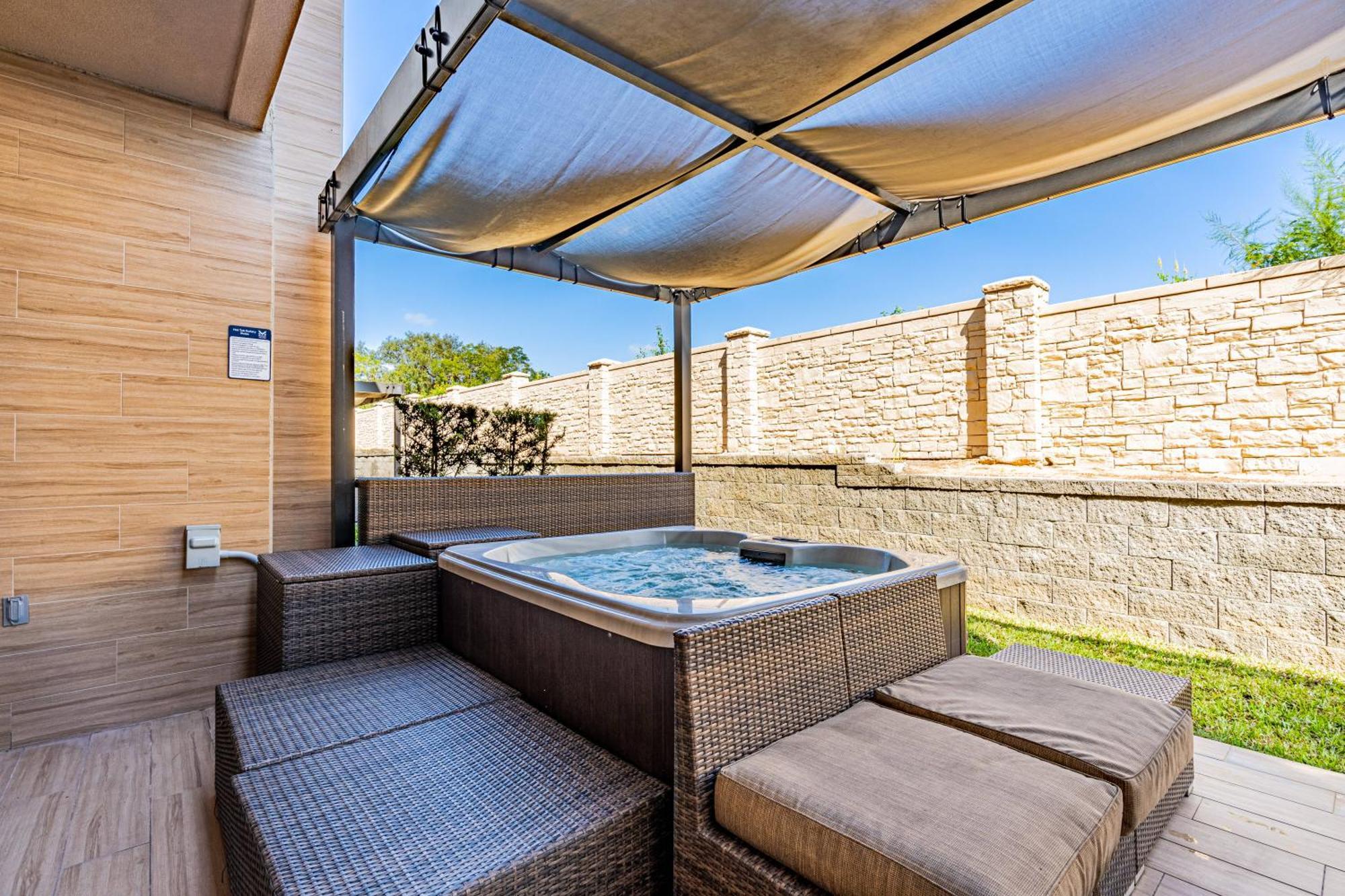 Private Hot Tub Bbq Grill At Magic Village Views Orlando Bagian luar foto