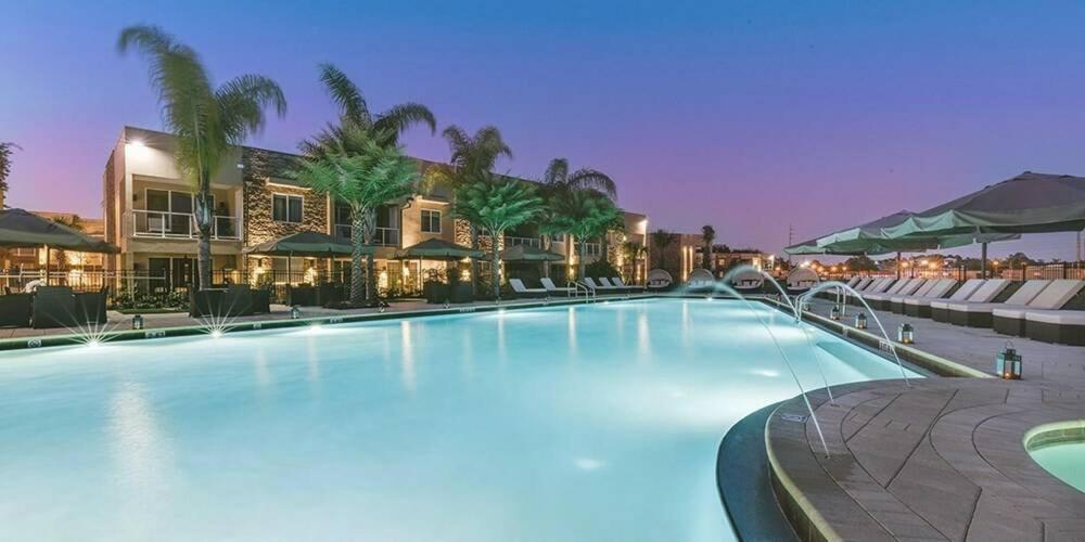 Private Hot Tub Bbq Grill At Magic Village Views Orlando Bagian luar foto